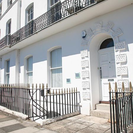 Sovereign House - Close To Harbour With Parking 토키 외부 사진