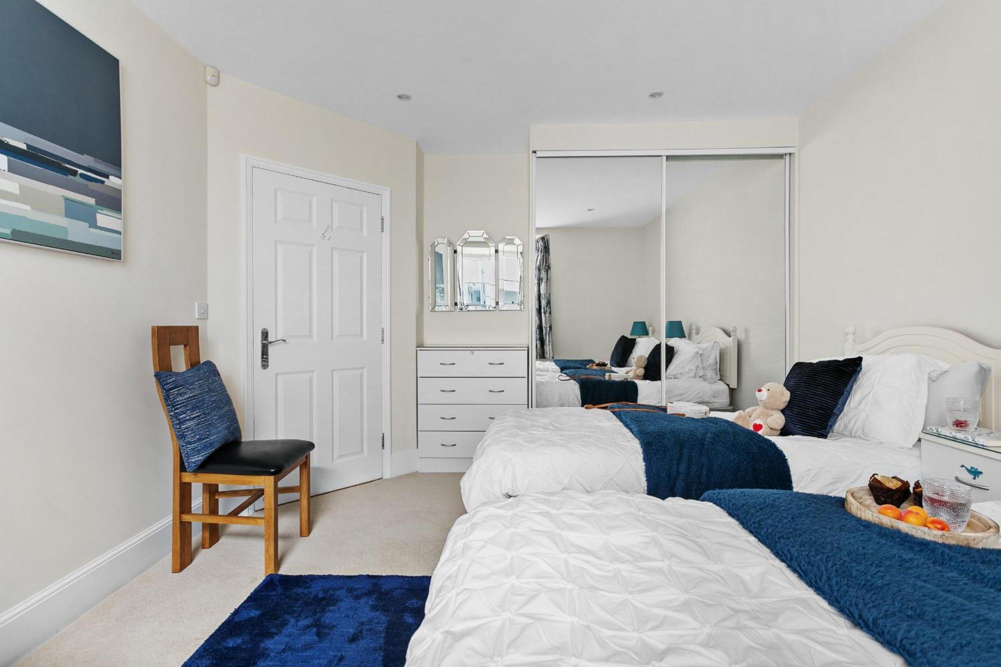Sovereign House - Close To Harbour With Parking 토키 외부 사진